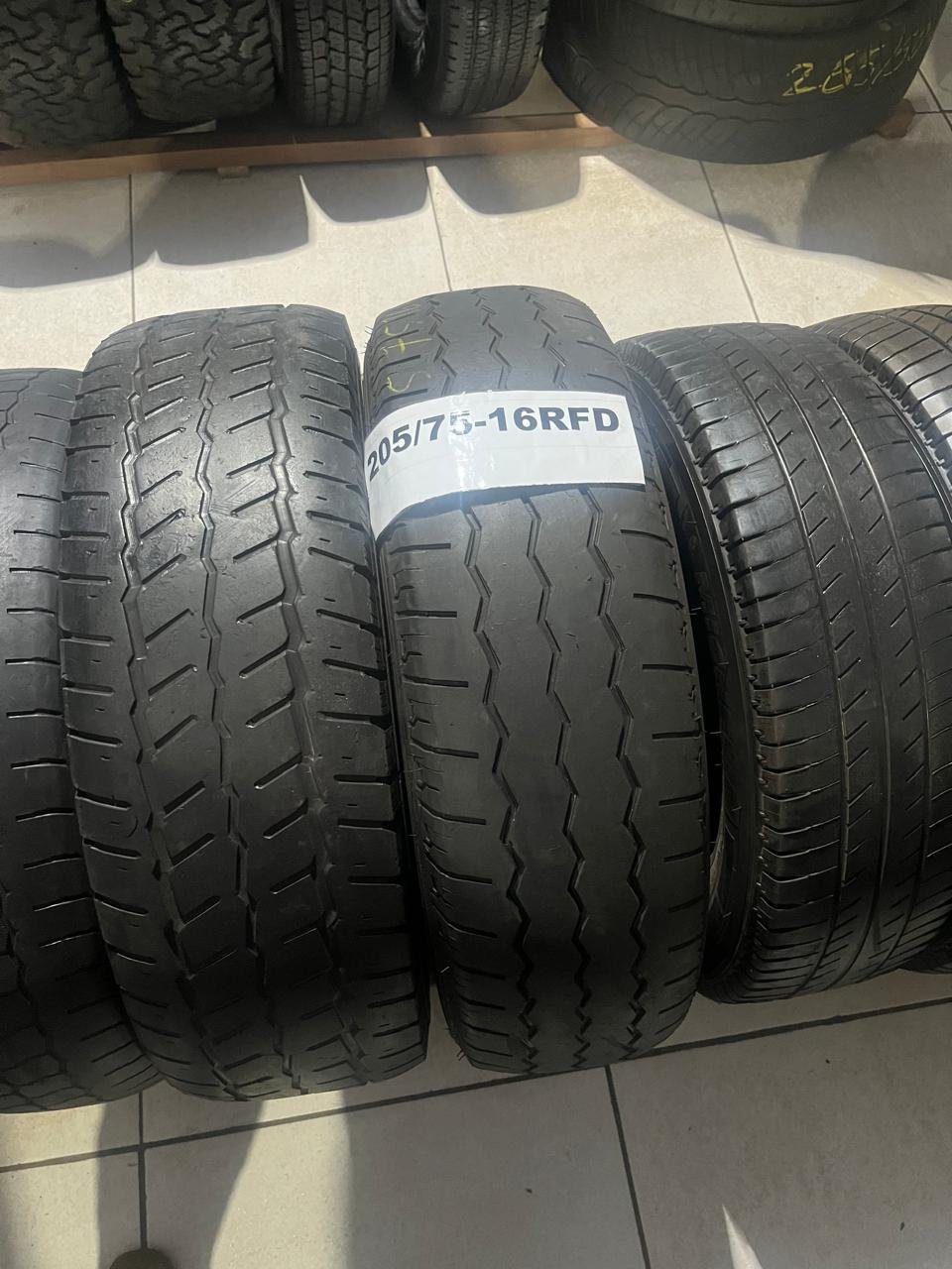 Pneus de carga leve disponíveis para venda na Sassa Pneus